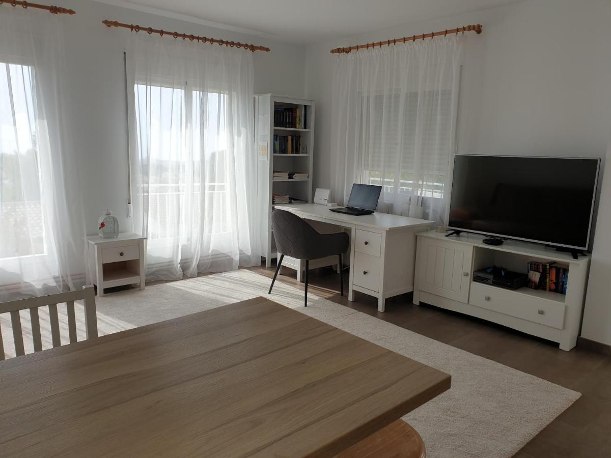Precioso Apartamento Con Vista Al Mar Calafell Luaran gambar